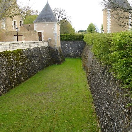 Chissay-en-Touraine Chateau De La Menaudiere מראה חיצוני תמונה